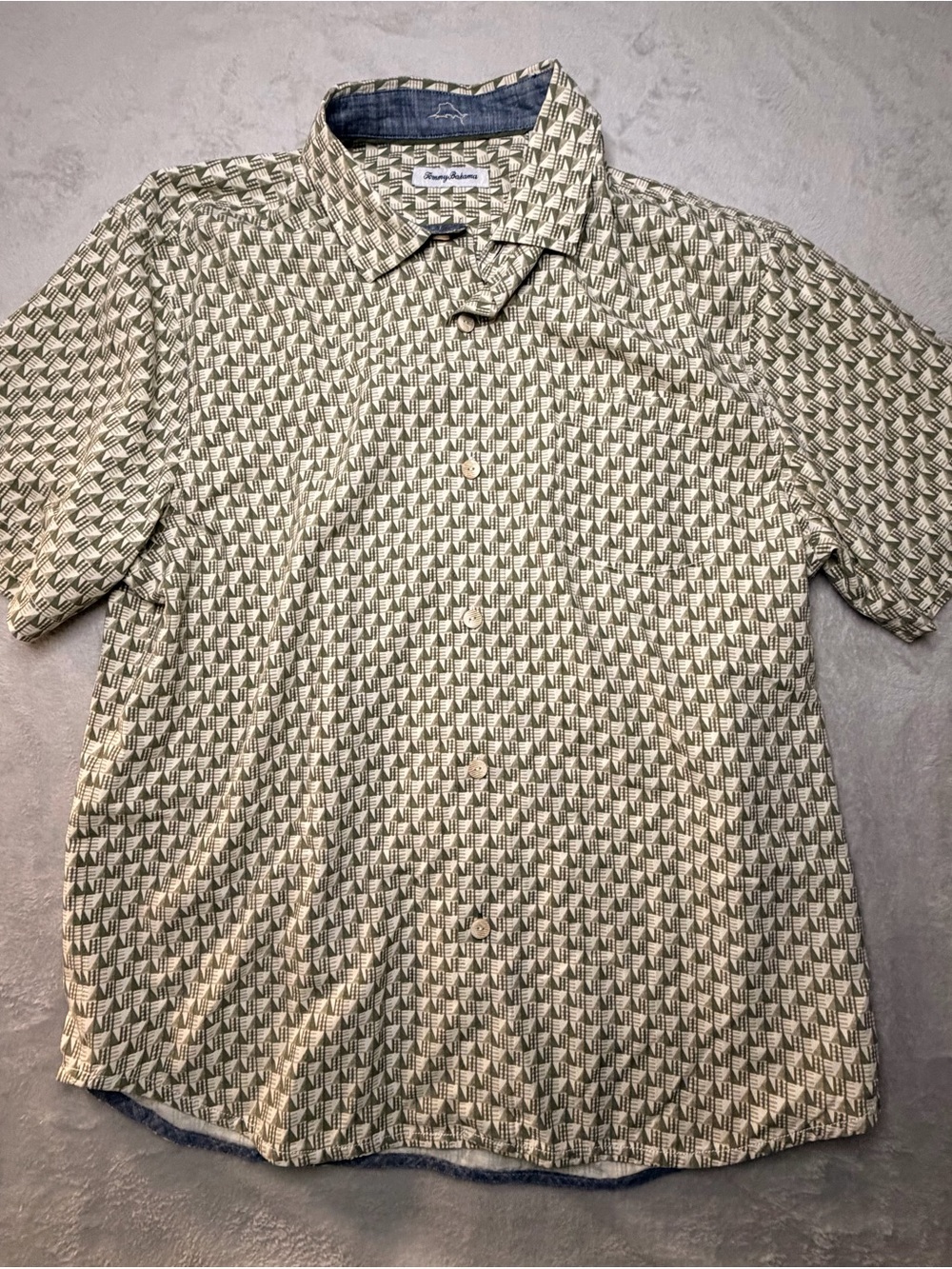 Tommy Bahama Short-Sleeve Button-Up Shirt in Cream and Olive